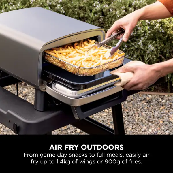 Ninja Artisan Electric Outdoor Pizza Oven & Air Fryer MO201UK - Image 9